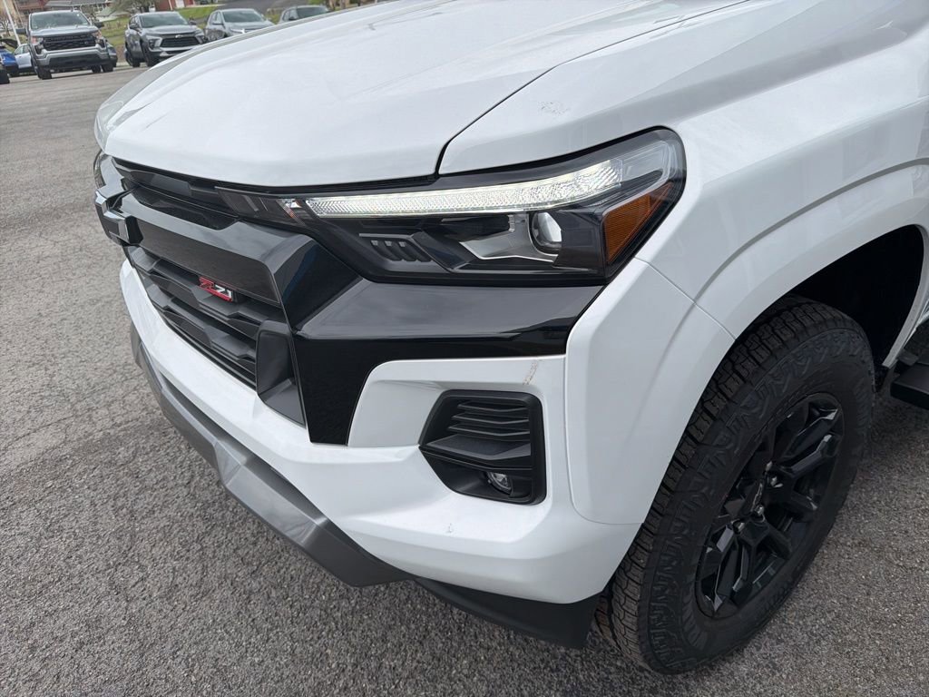 New 2026 Chevrolet Colorado Z71 w/ Midnight Edition image 13