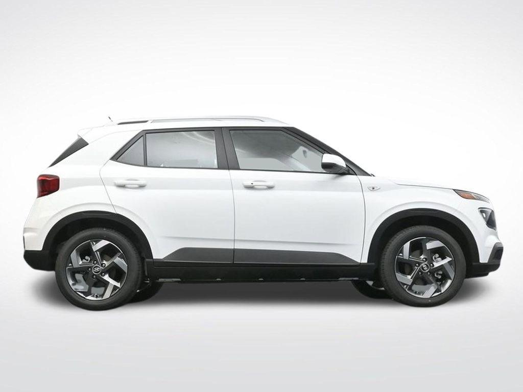 New 2026 Hyundai Venue SEL FWD image 15