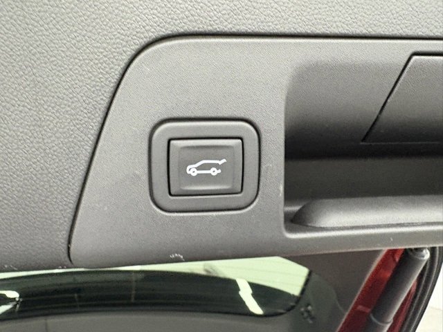 Used 2023 Buick Envision Essence w/ Sport Touring Package image 10