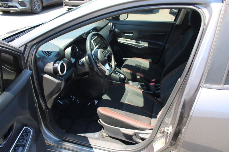 Used 2020 Nissan Versa SR FWD image 8