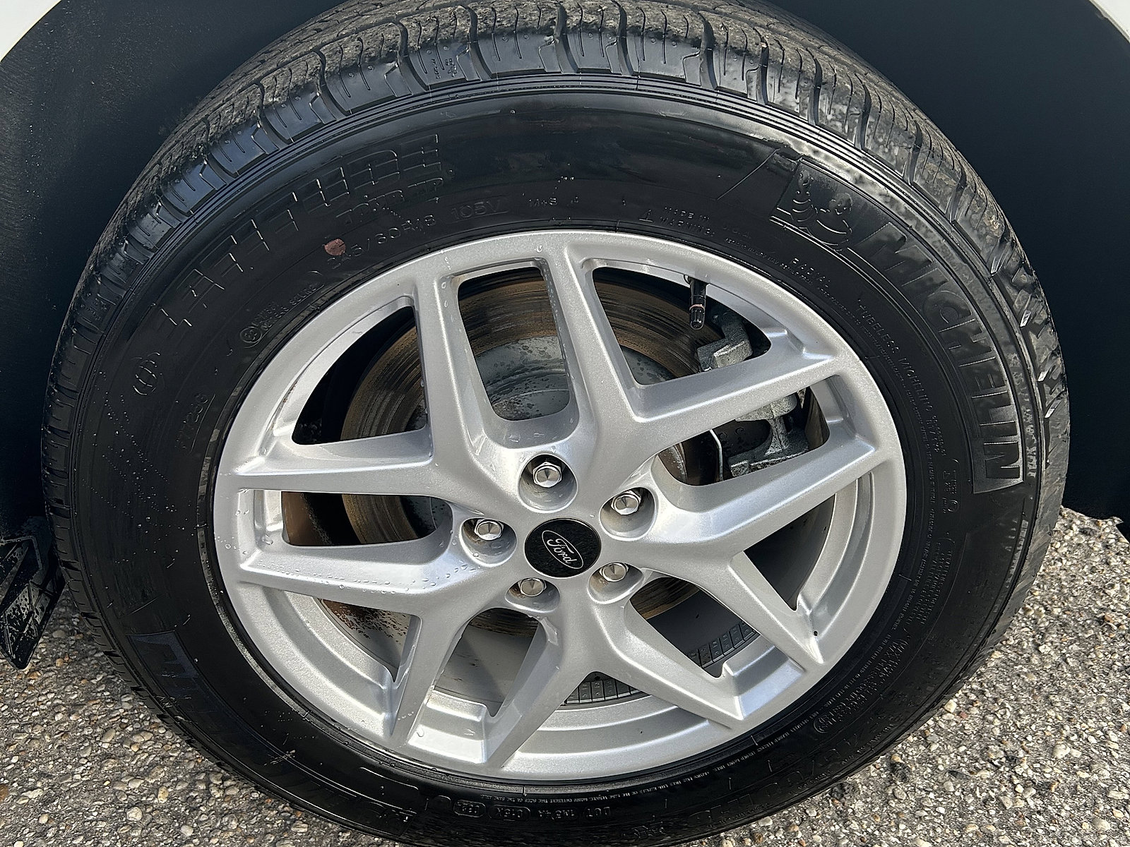 Used 2024 Ford Edge SEL image 8