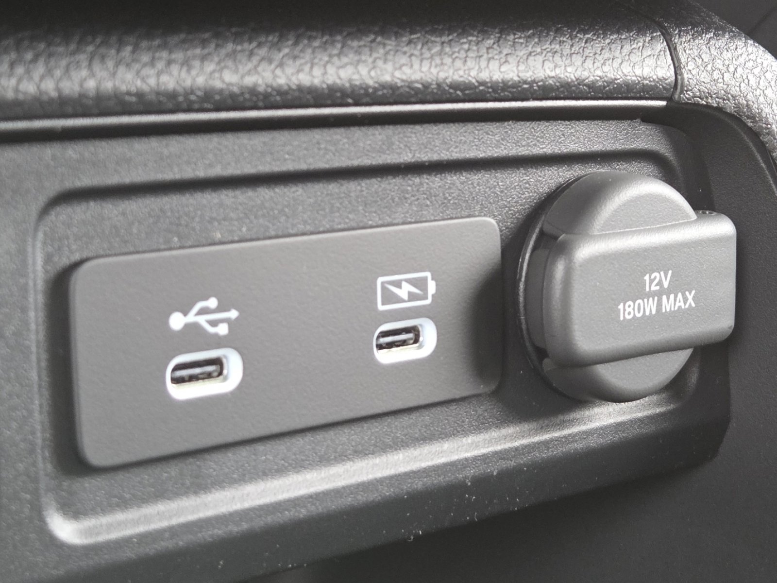 New 2026 Honda Pilot Sport image 9