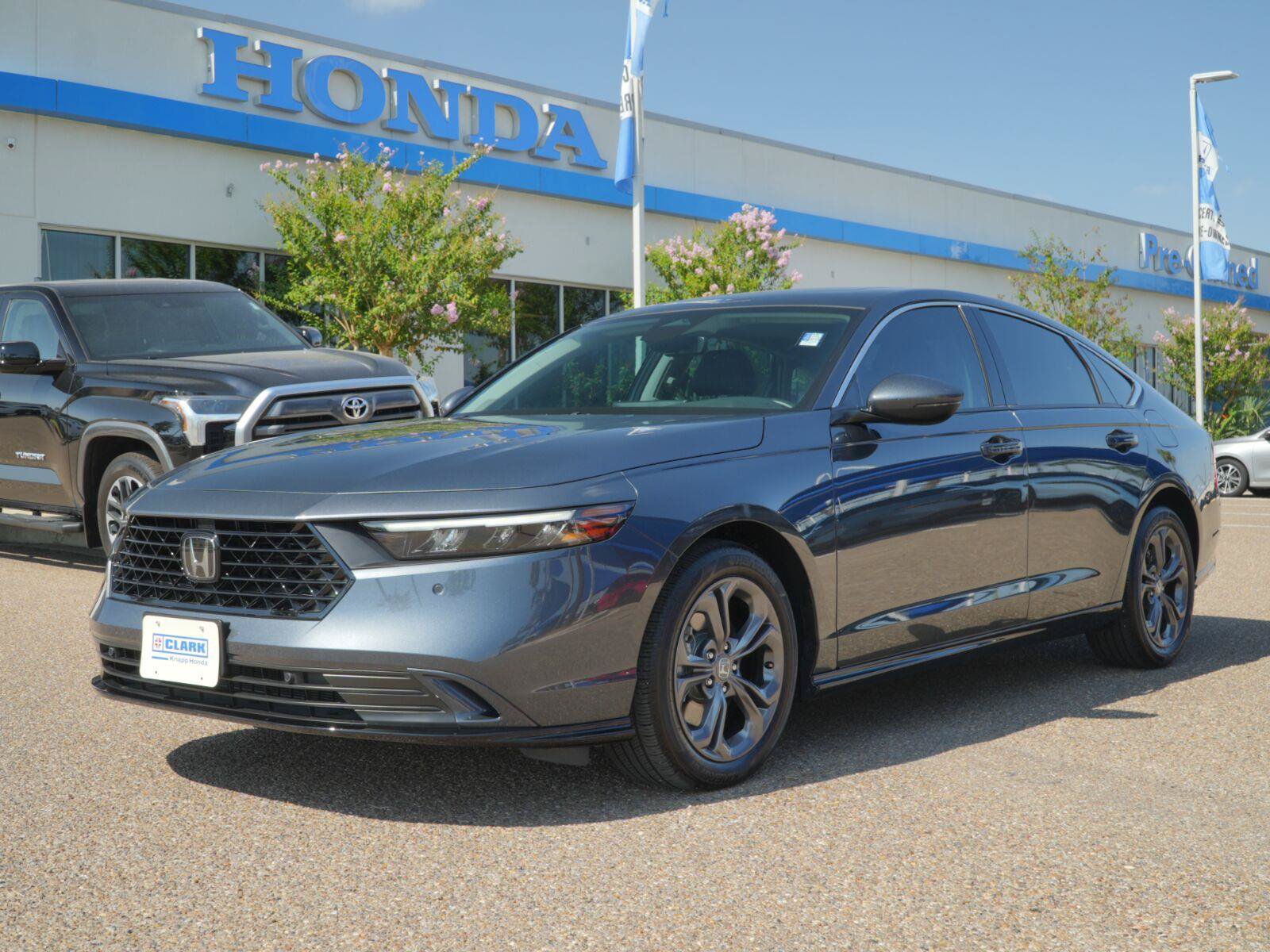 Used 2026 Honda Accord EX-L image 1