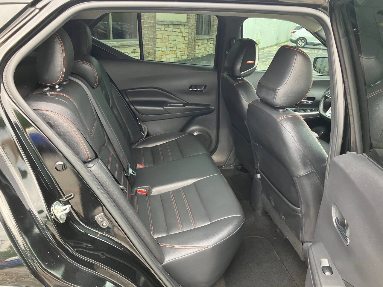 Used 2020 Nissan Kicks SR w/ SR Premium Package FWD image 16