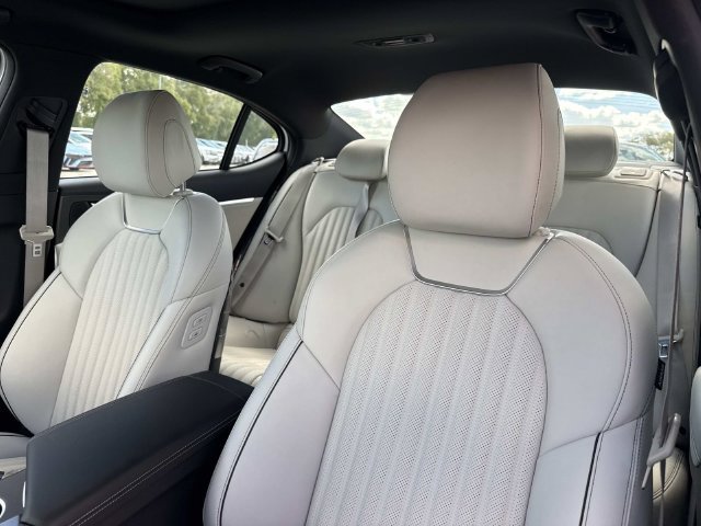 New 2027 Genesis G70 2.5T RWD image 18
