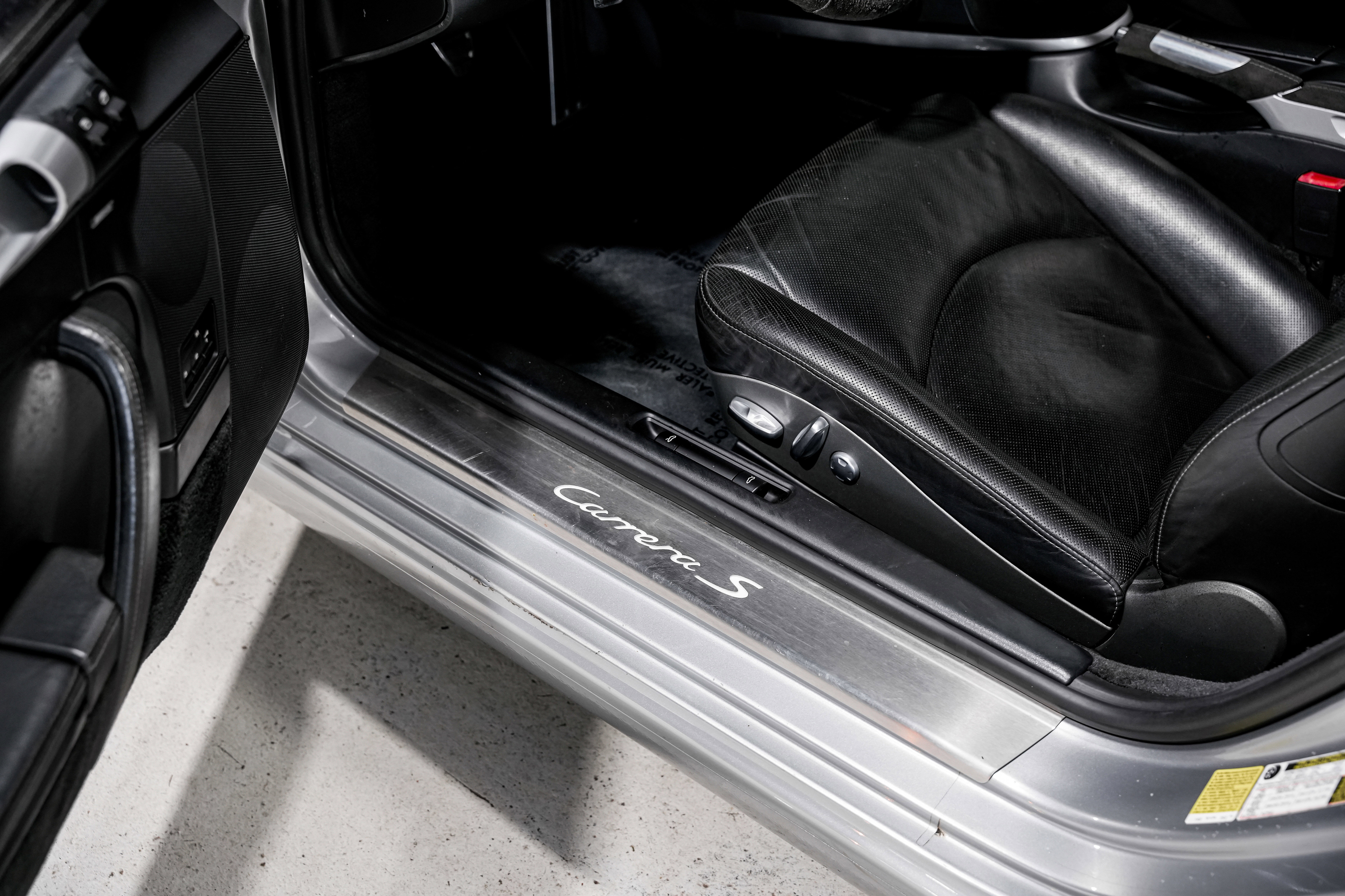 Used 2009 Porsche 911 Carrera S RWD image 18