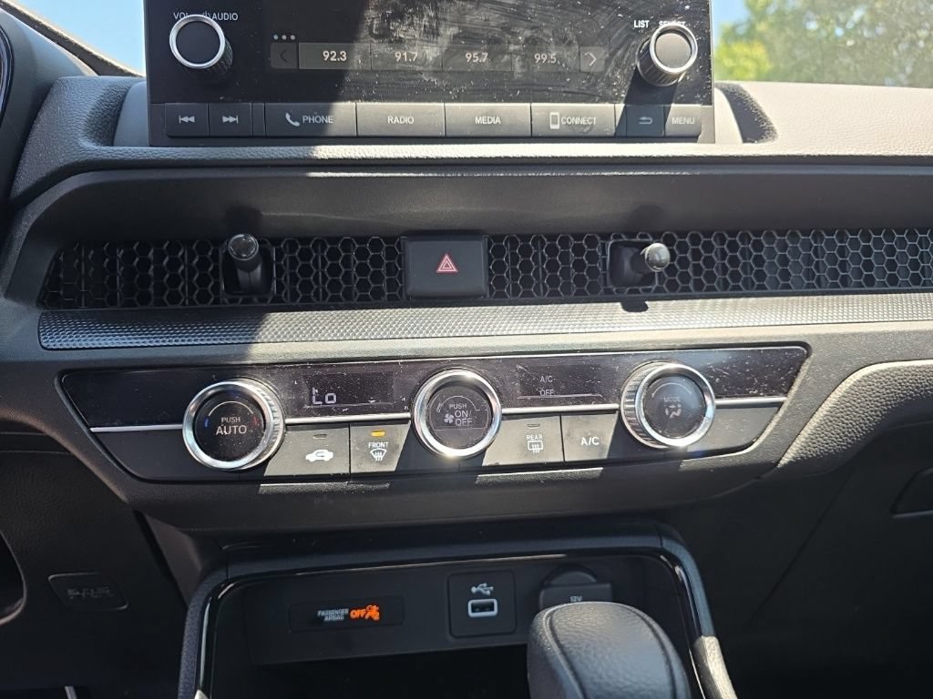 Used 2023 Honda CR-V LX image 16