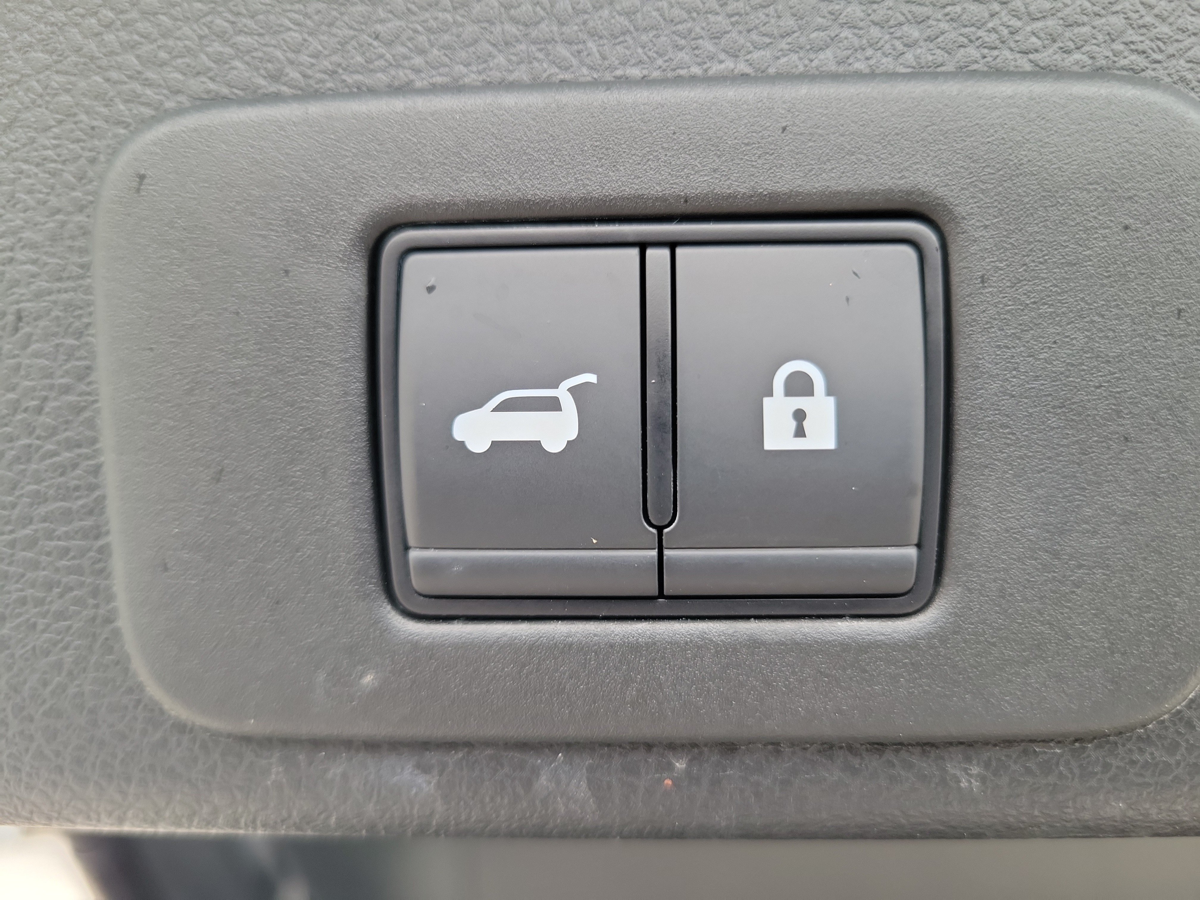 Certified 2025 Nissan Murano SV FWD image 17