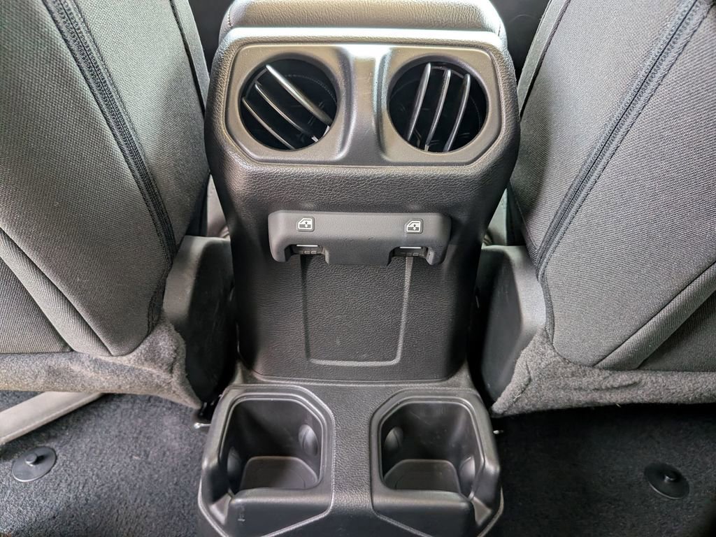 Used 2023 Jeep Wrangler Unlimited Sport AWD/4WD image 31