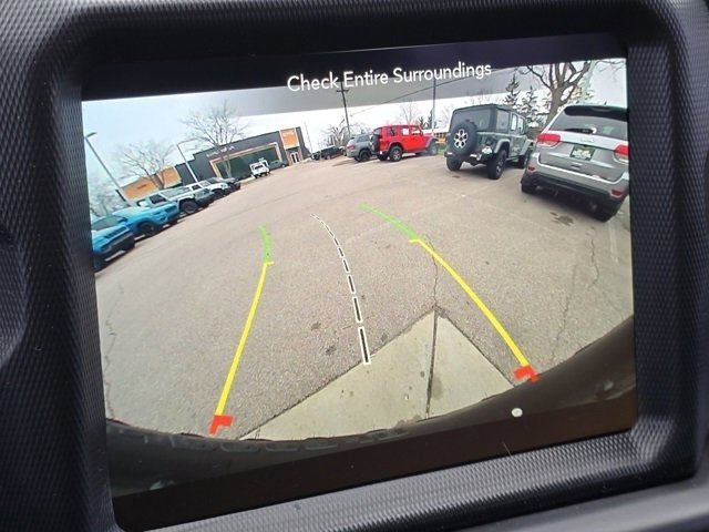 Used 2022 Jeep Wrangler Unlimited Willys image 9