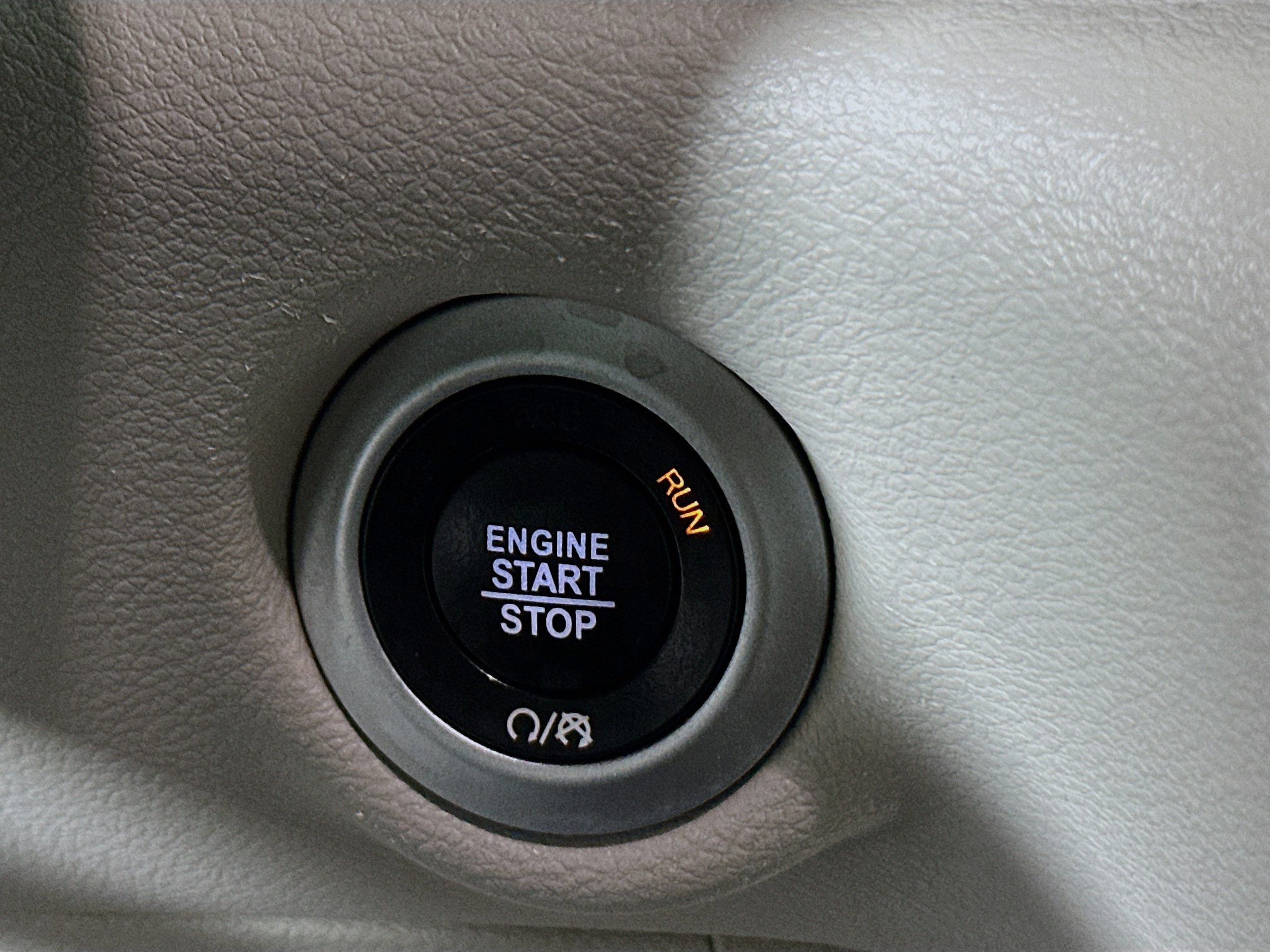 Used 2023 Chrysler Pacifica Touring-L image 20