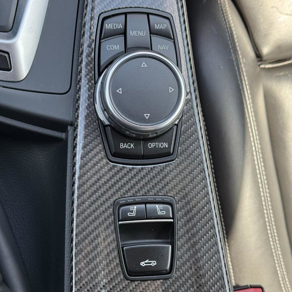 Used 2017 BMW M4 Convertible RWD image 14