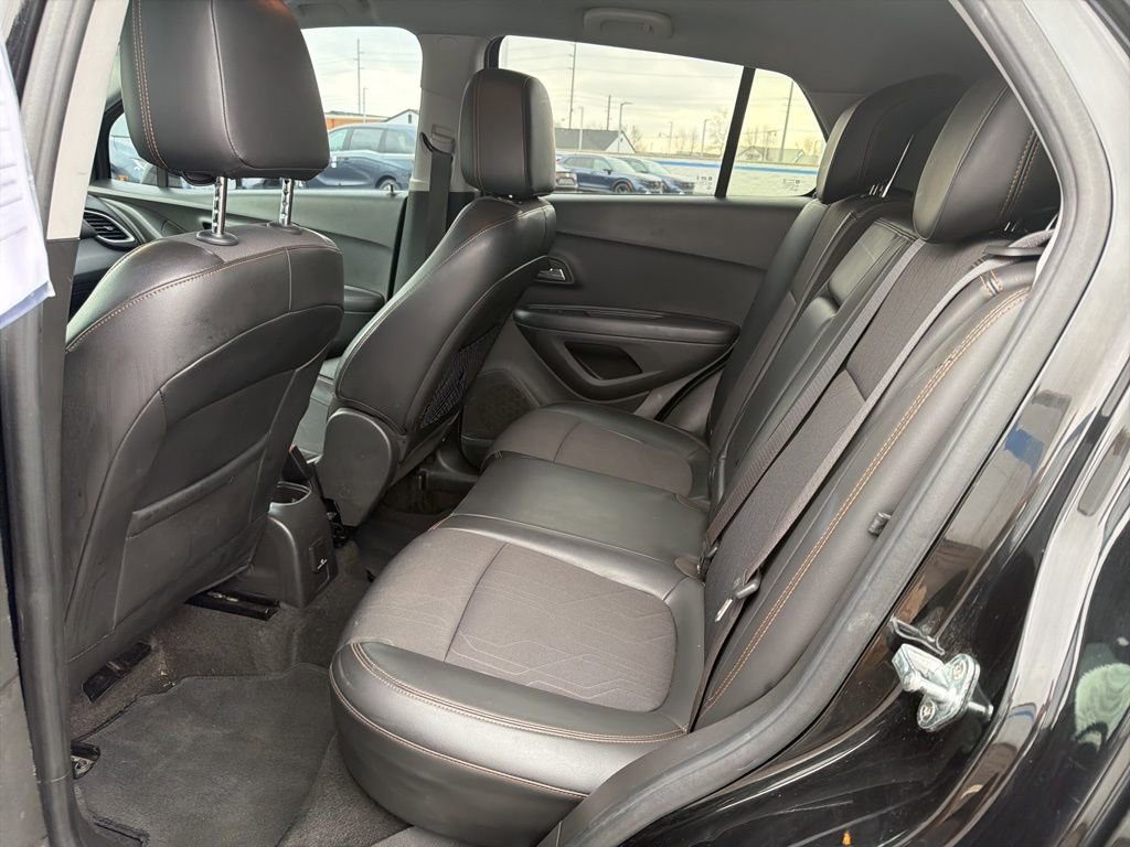 Used 2019 Chevrolet Trax LT w/ LT Convenience Package image 19