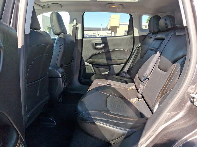 Used 2018 Jeep Compass Limited w/ Navigation Group AWD/4WD image 10