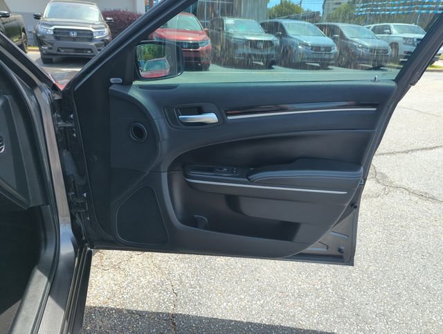 Used 2019 Chrysler 300 S RWD image 30