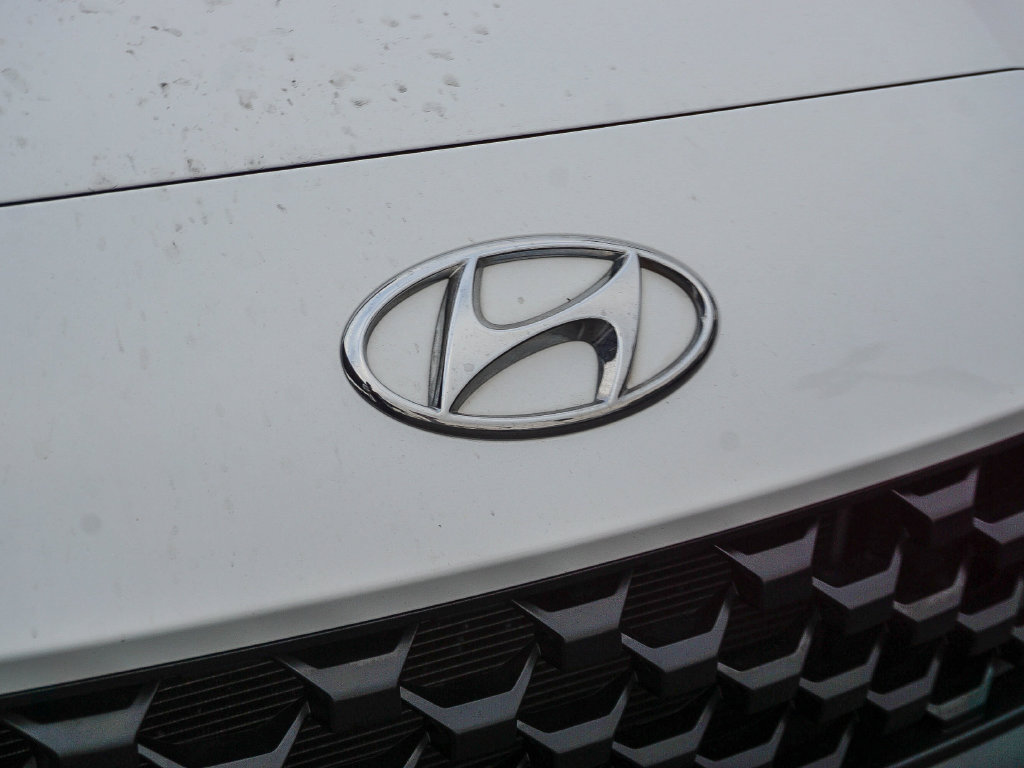 Used 2023 Hyundai Kona SEL w/ Cargo Package FWD image 12