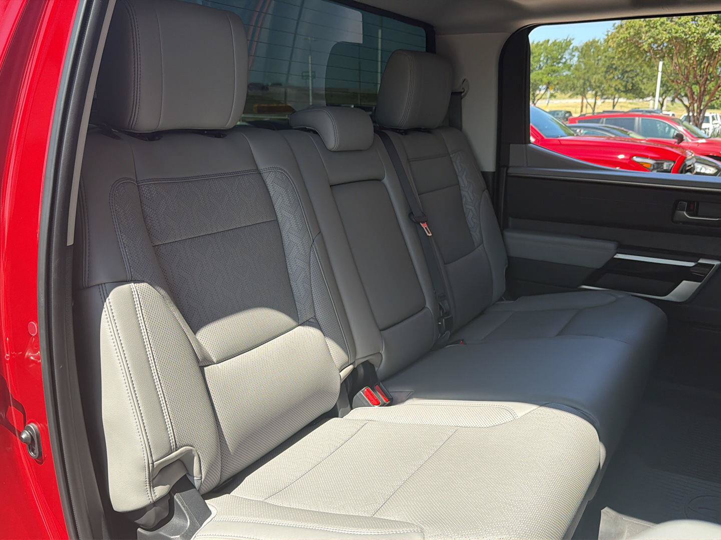 Used 2024 Toyota Tundra Limited AWD/4WD image 12
