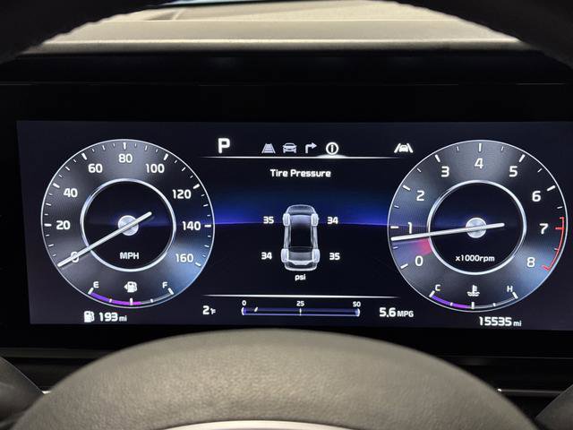 Used 2024 Kia Carnival SX Prestige image 18