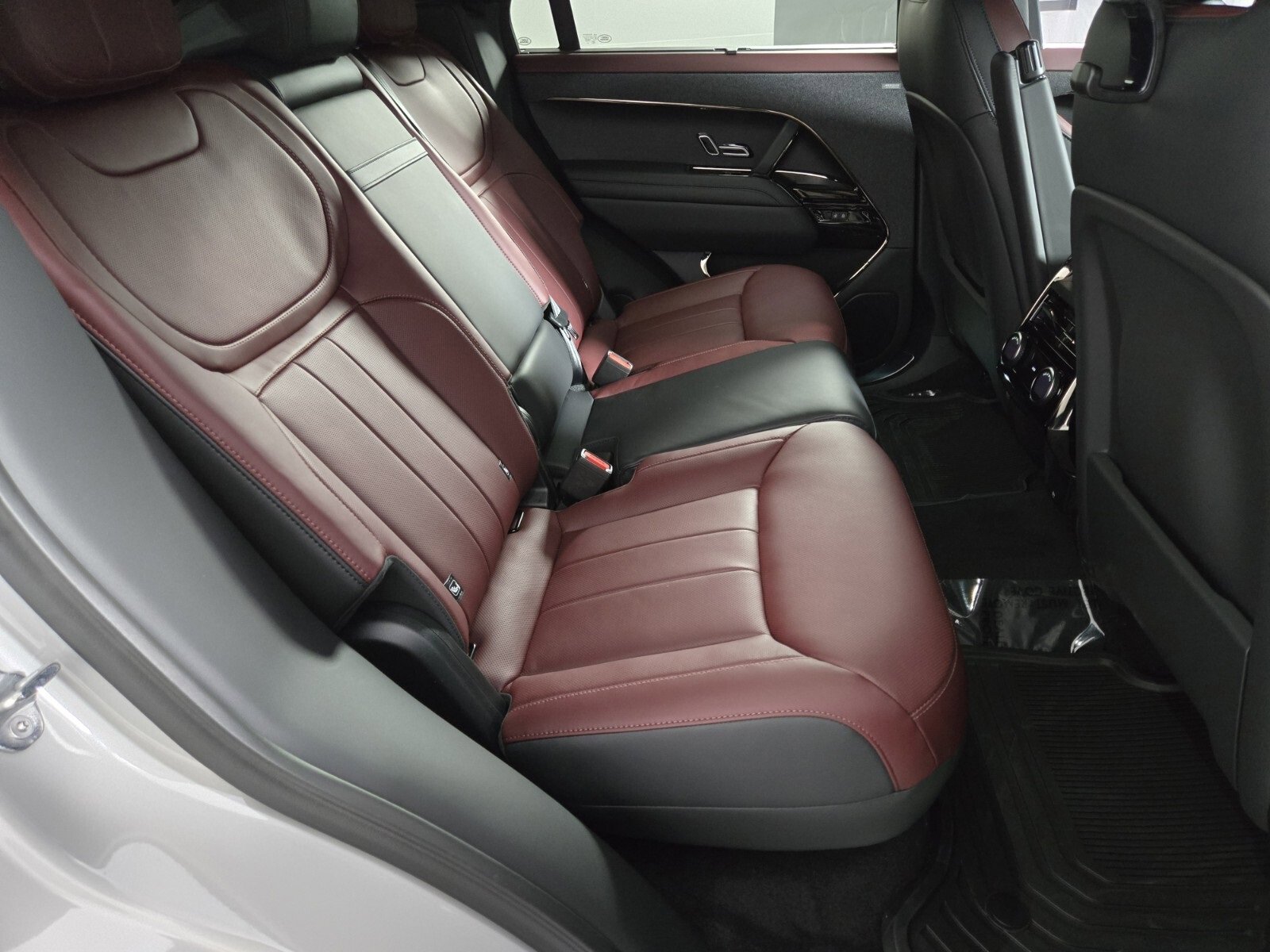New 2025 Land Rover Range Rover Sport Autobiography image 17