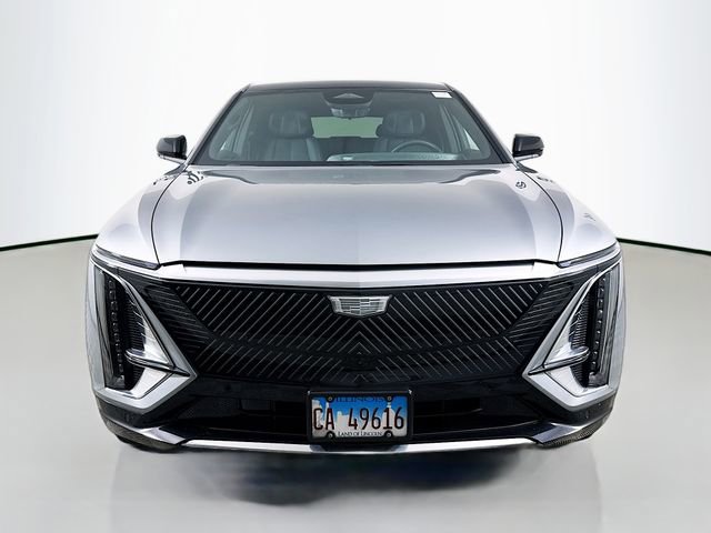 Used 2025 Cadillac Lyriq Luxury image 2