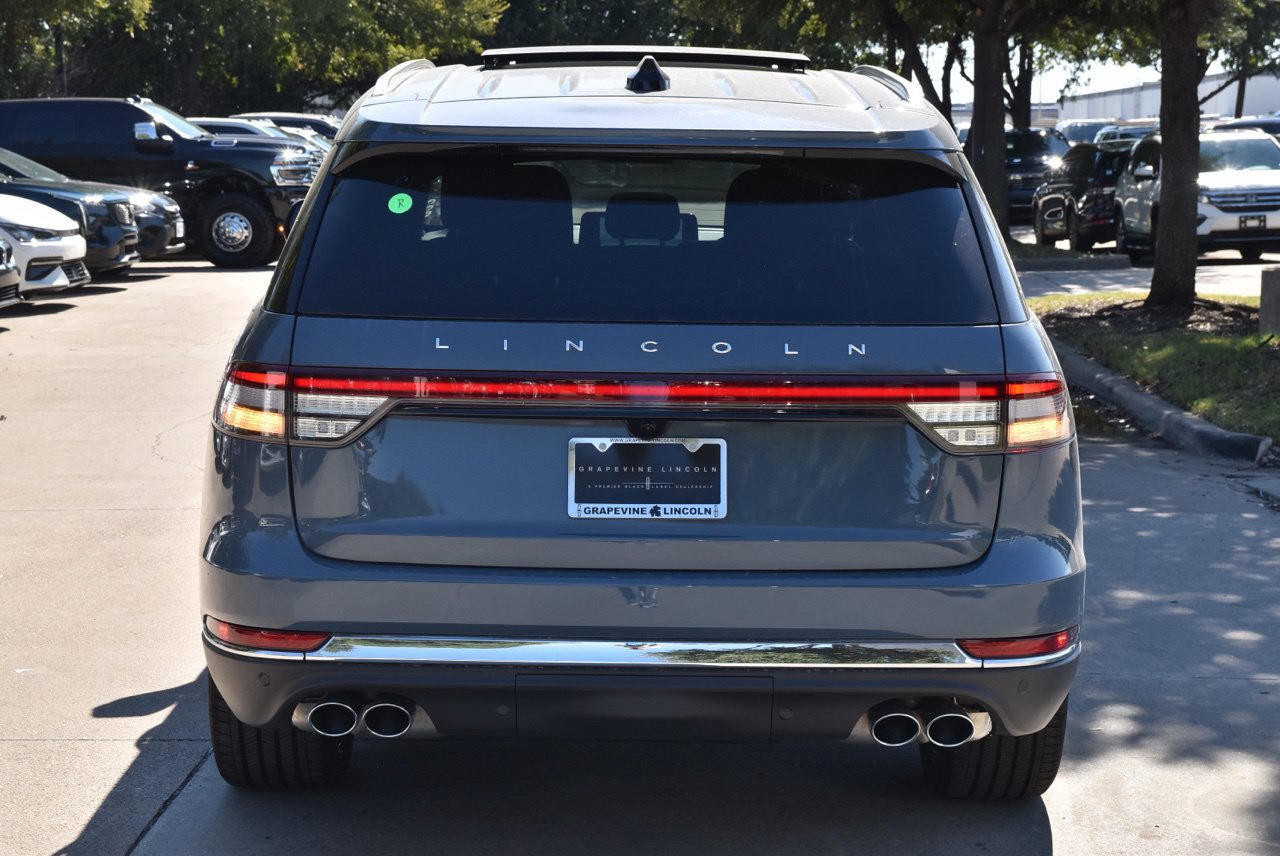 New 2027 Lincoln Aviator Reserve AWD/4WD image 8