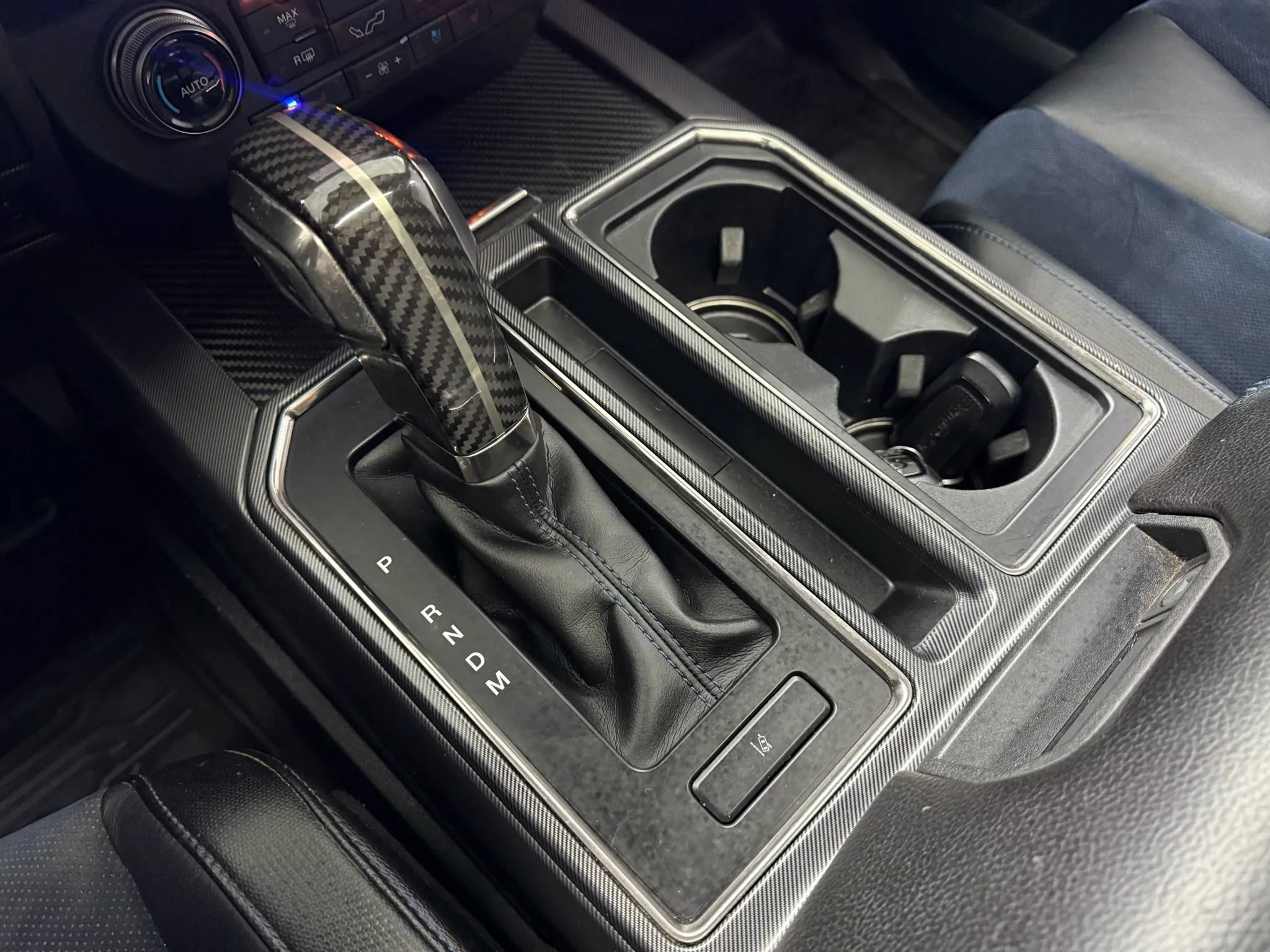 Used 2019 Ford F150 Raptor w/ Equipment Group 802A Luxury image 29