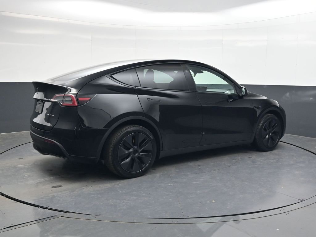 Used 2025 Tesla Model Y Long Range image 4
