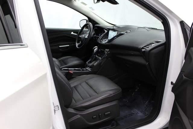 Used 2016 Ford Escape Titanium w/ Equipment Group 301A AWD/4WD image 24