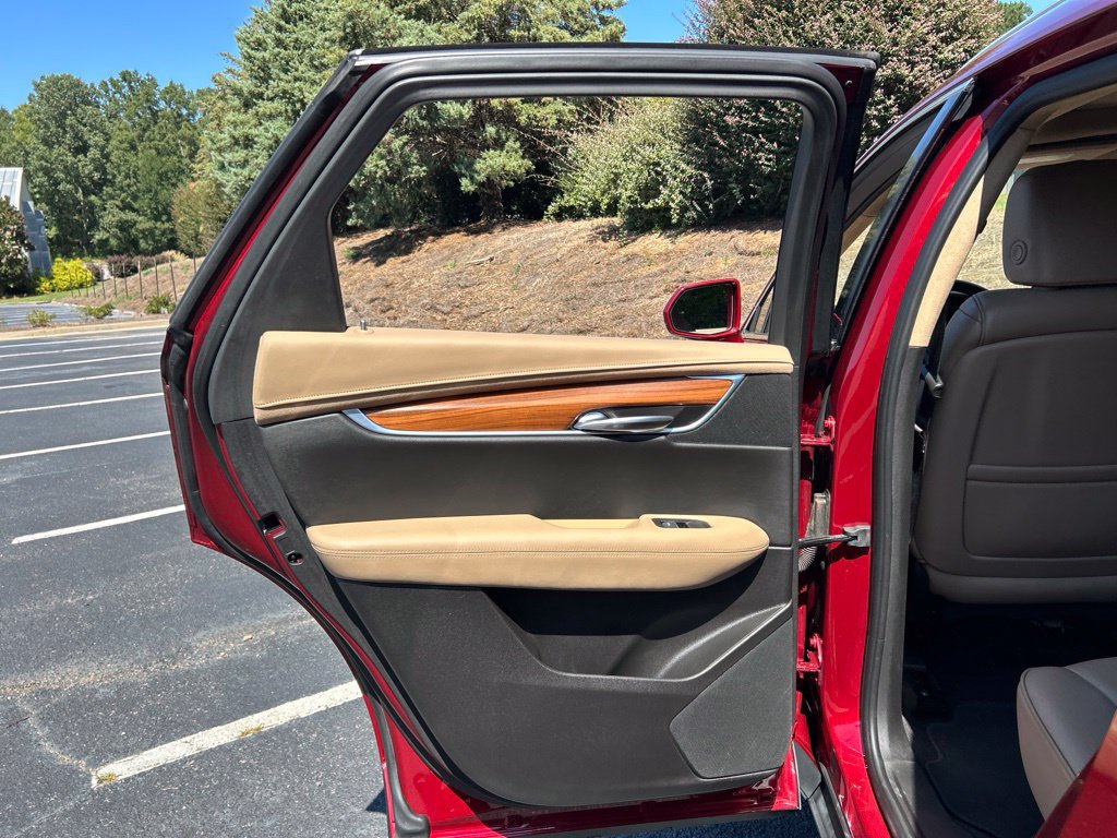 Used 2019 Cadillac XT5 Platinum AWD/4WD image 61
