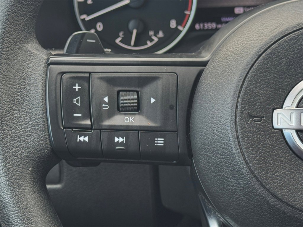 Used 2024 Nissan Rogue S image 21