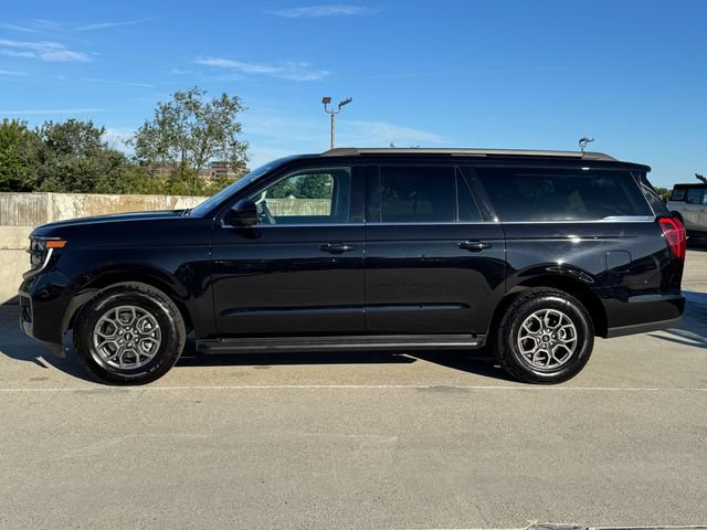 Used 2025 Ford Expedition Max Active AWD/4WD image 8