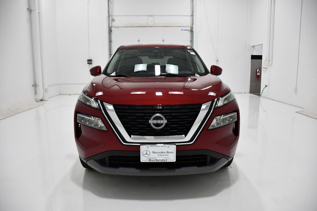Used 2022 Nissan Rogue SV AWD/4WD image 2