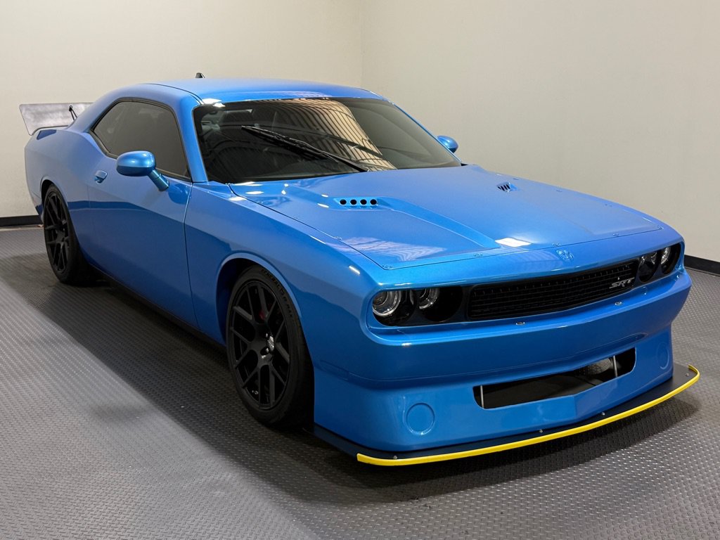 Used 2016 Dodge Challenger R/T Scat Pack w/ Leather Interior Group RWD image 4