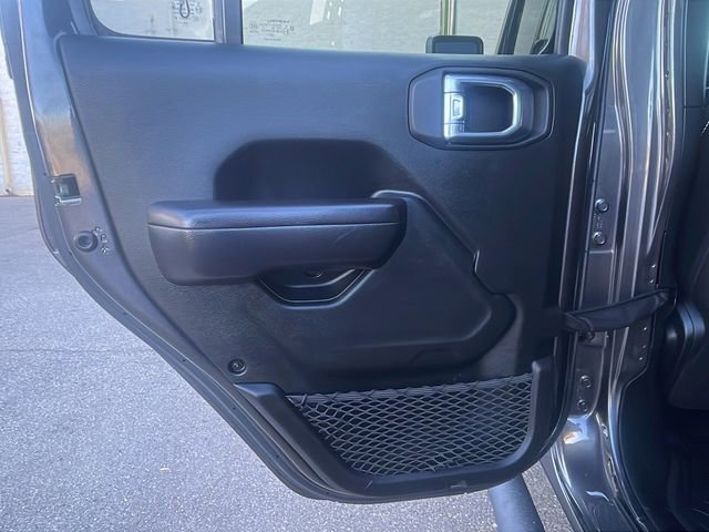 Used 2021 Jeep Gladiator Sport image 17