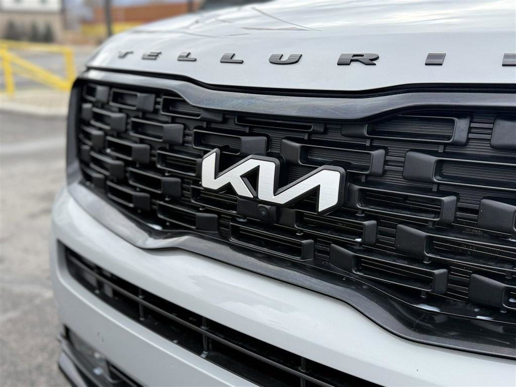 Used 2022 Kia Telluride SX w/ SX Prestige Package image 12