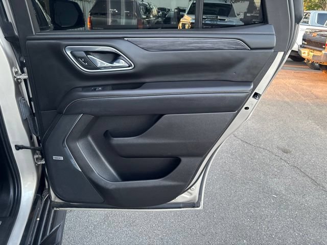 Used 2021 GMC Yukon SLT w/ SLT Luxury Plus Package AWD/4WD image 40