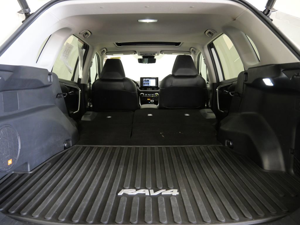 Used 2021 Toyota RAV4 Limited AWD/4WD image 28