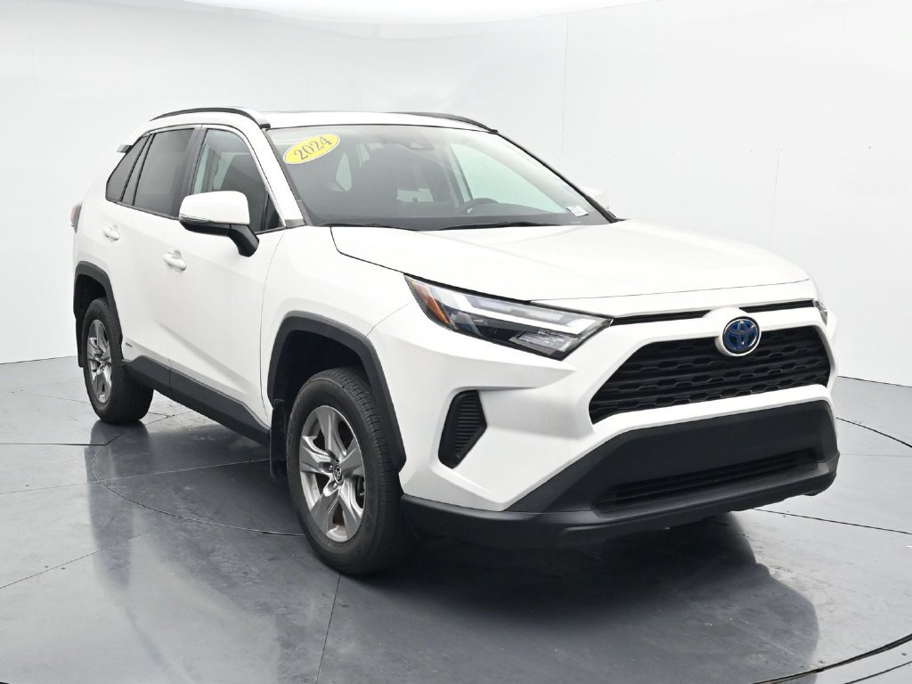 Used 2024 Toyota RAV4 XLE w/ Convenience Package AWD/4WD image 2