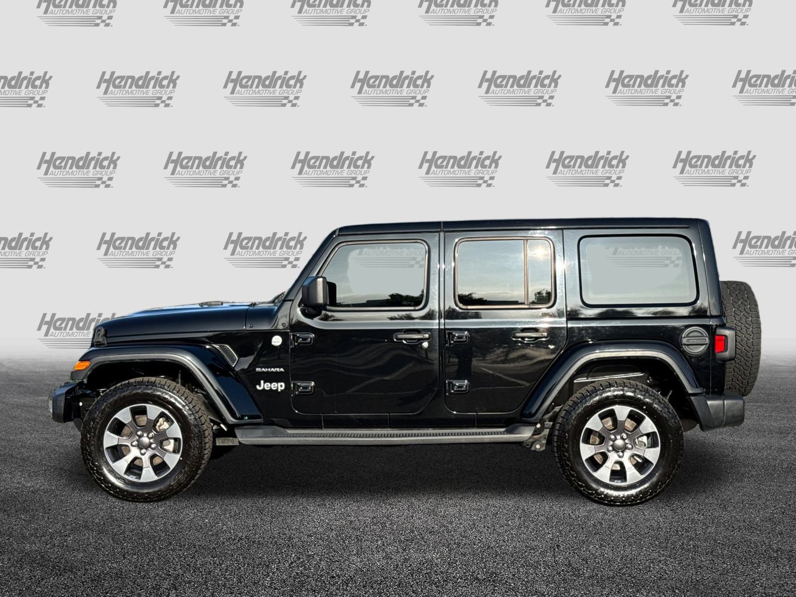 Used 2018 Jeep Wrangler Unlimited Sahara image 8