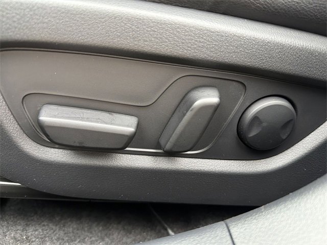 Used 2025 MAZDA CX-50 2.5 Hybrid w/ Premium Plus Pkg image 12