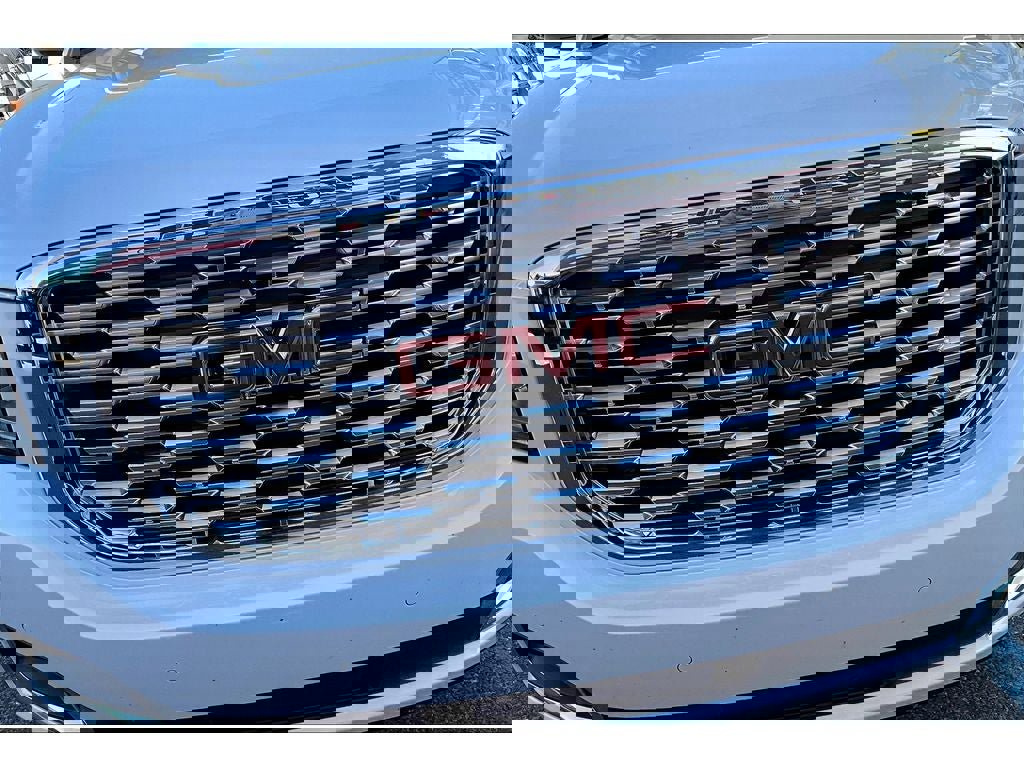 Used 2019 GMC Yukon XL Denali w/ Denali Ultimate Package image 32