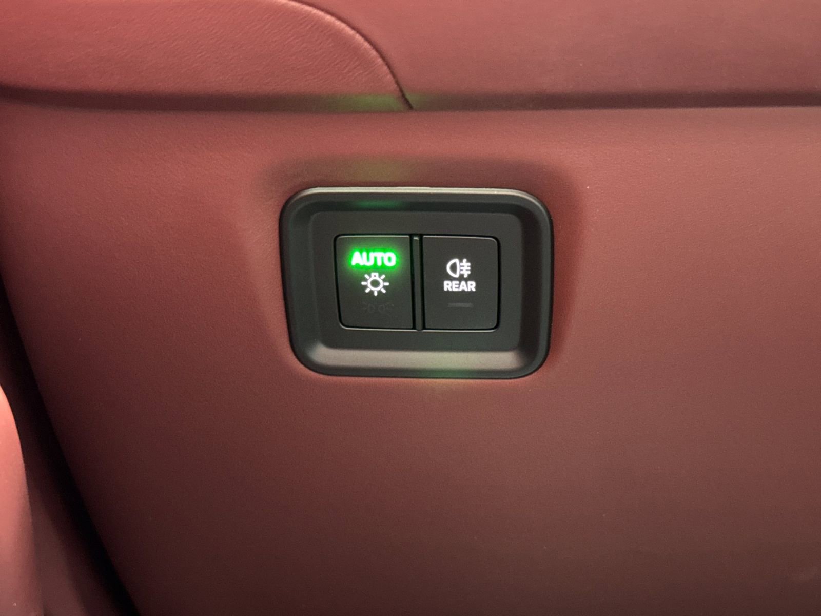 New 2026 Porsche Cayenne S image 33