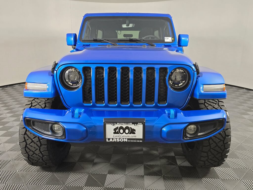 Used 2023 Jeep Wrangler Unlimited Sahara AWD/4WD image 8