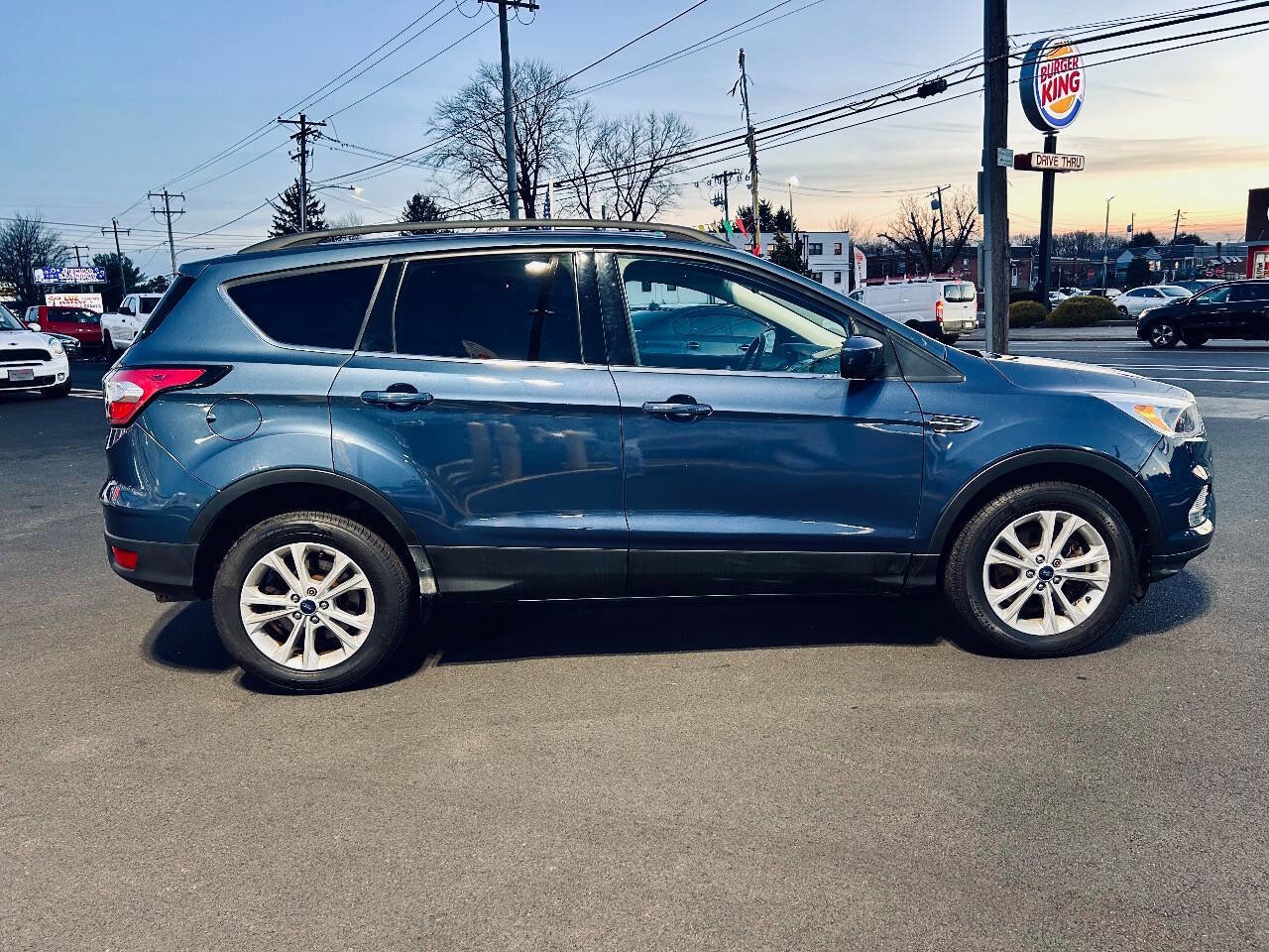 Used 2018 Ford Escape SE image 7