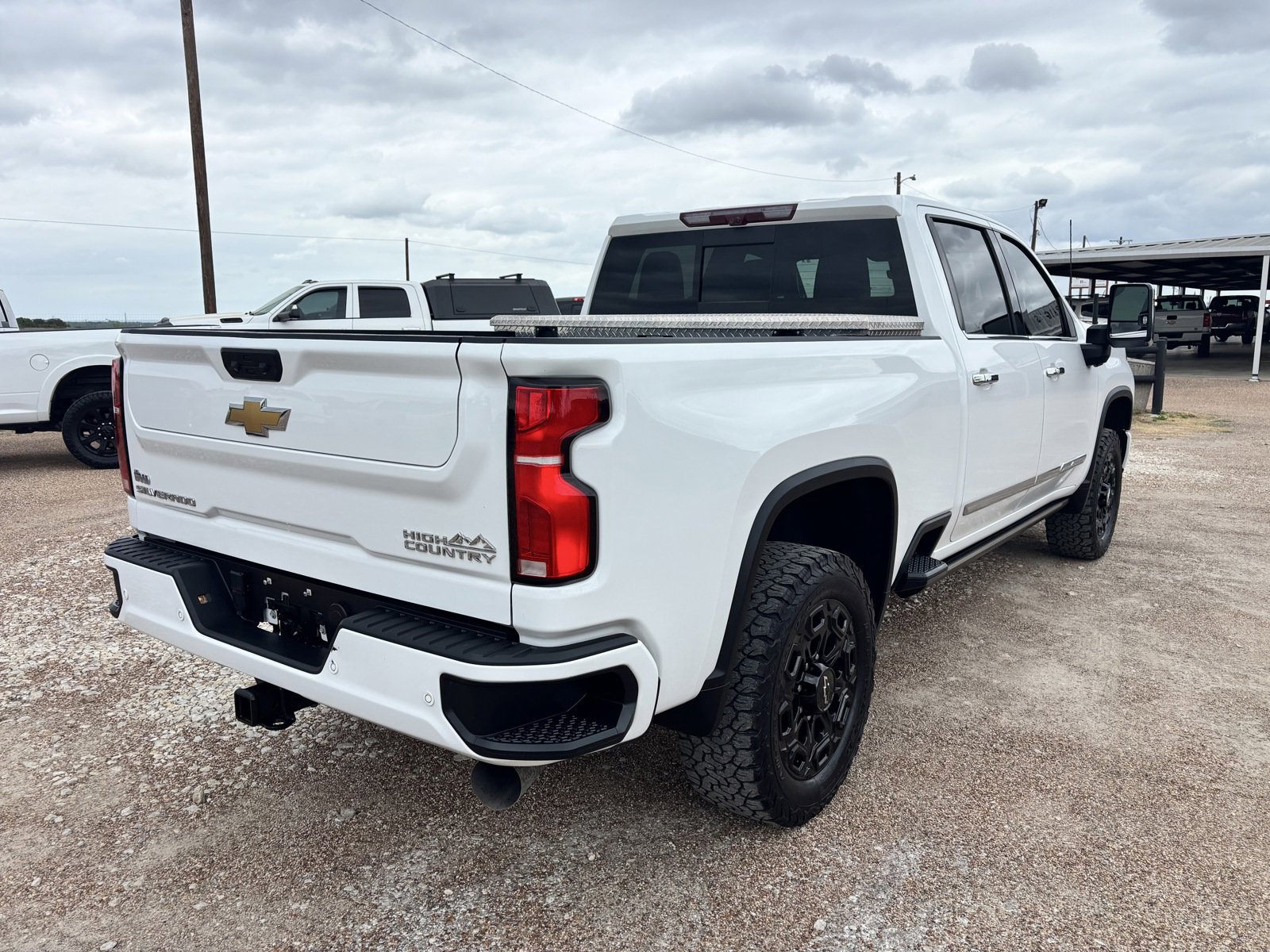 Used 2024 Chevrolet Silverado 2500 High Country w/ Technology Package image 6