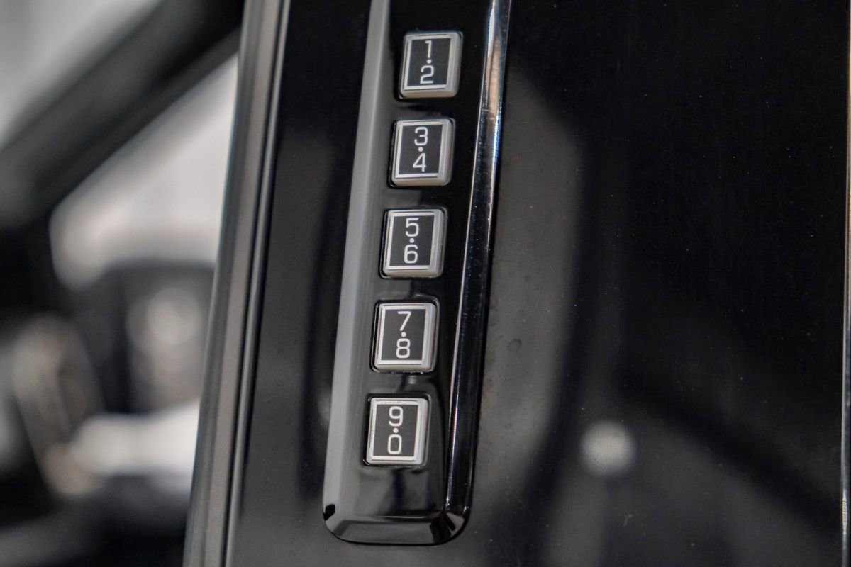 Used 2020 Ford F150 Raptor w/ Equipment Group 802A Luxury image 43