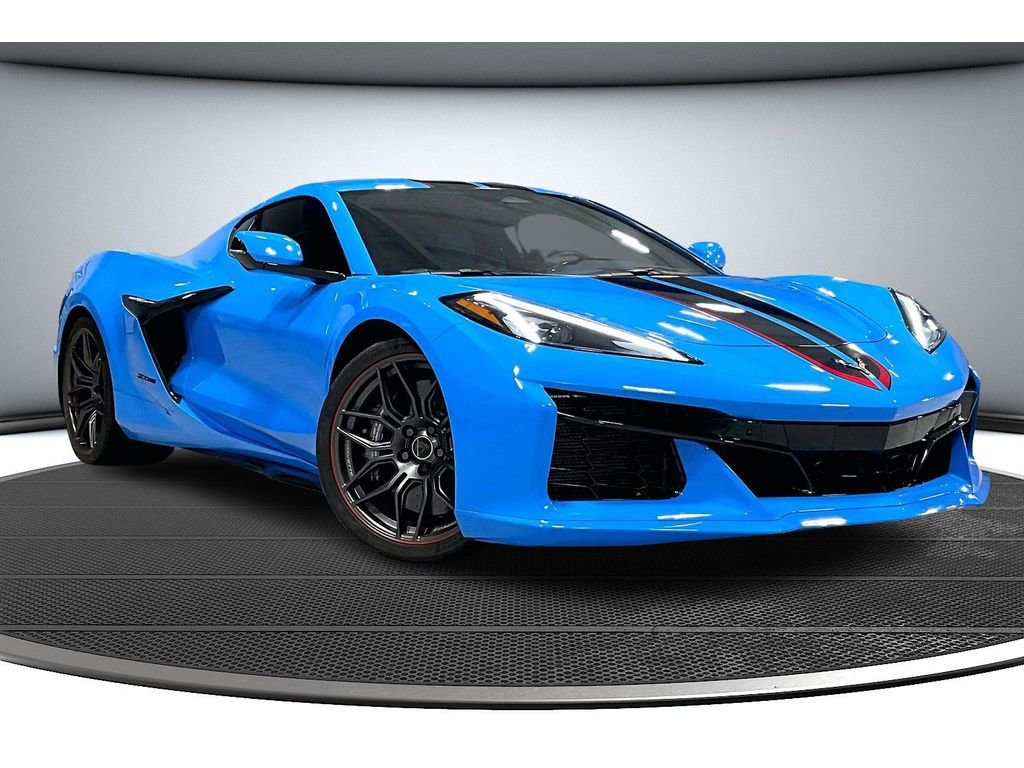 Used 2025 Chevrolet Corvette Z06 w/ Stealth Interior Trim Package image 2
