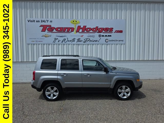 Used 2014 Jeep Patriot Latitude AWD/4WD image 1