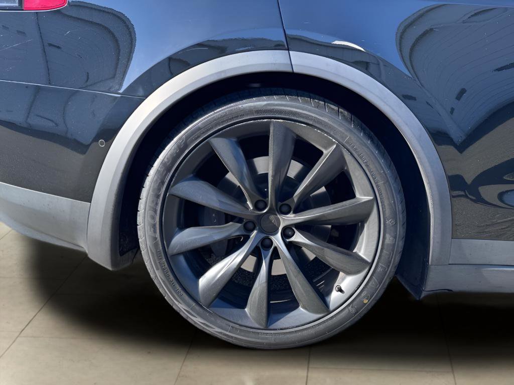 Used 2018 Tesla Model X 75D image 37