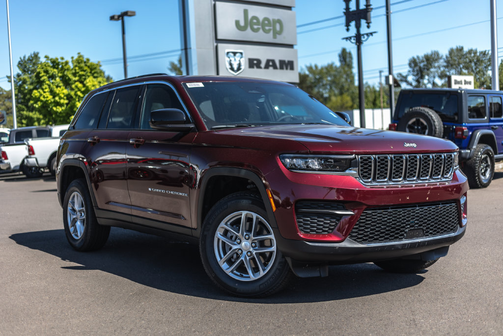 New 2026 Jeep Grand Cherokee Laredo X AWD/4WD image 1